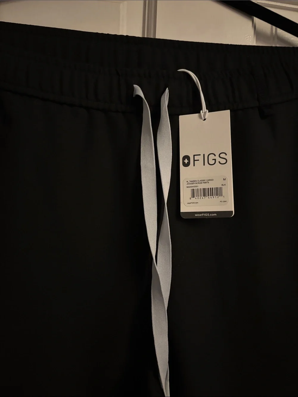 Figs Men’s classic cargo scrub pants